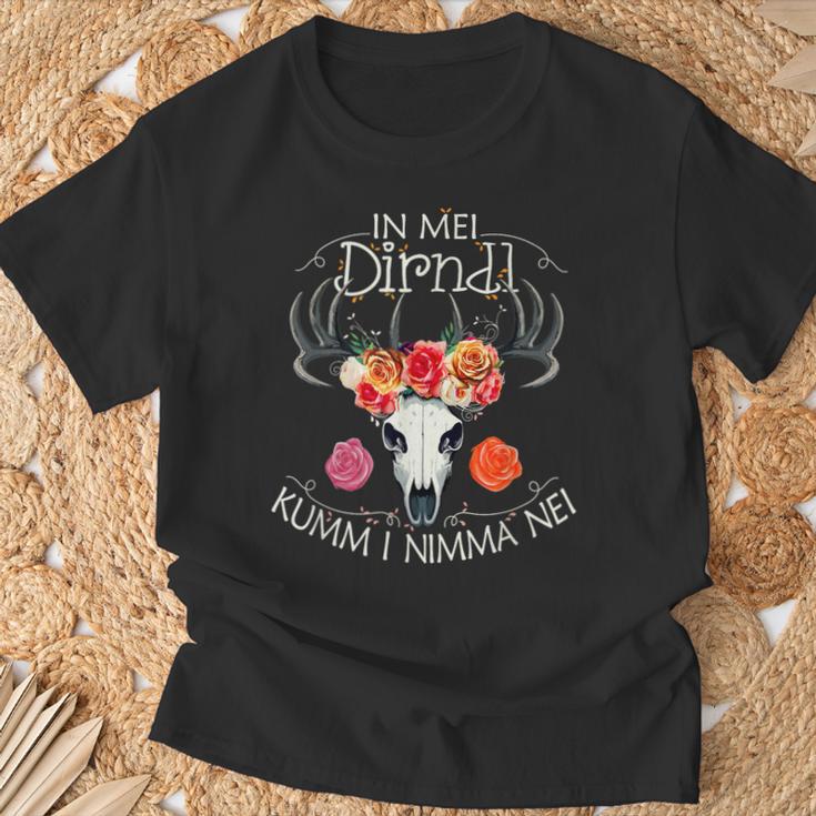 In Mei Dirndl Kumm I Nimma Nei Damen Bayern Wiesn Trachten T-Shirt Geschenke für alte Männer