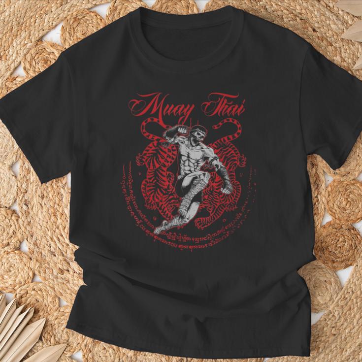 Muay Thai Kickboxing Martial Art Fighter Thai Boxing T-Shirt Gifts for Old Men