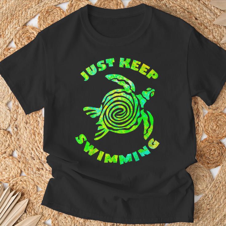 Sea Turtle Just Keep Swimming Ocean Beach Vacation T-Shirt Gifts for Old Men