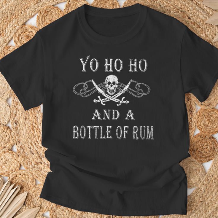 Yo Ho Ho Botella De Rum Divertida Pirata Bandera Pirata Camiseta unisex Regalos para ancianos