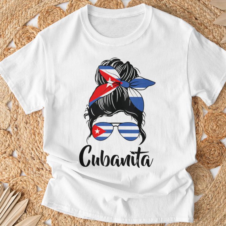 Cubanita Moño Desordenado Cubanita Cubanita Bandera Cubana Cabello Desordenado Moño In Mangas Camiseta unisex Regalos para ancianos