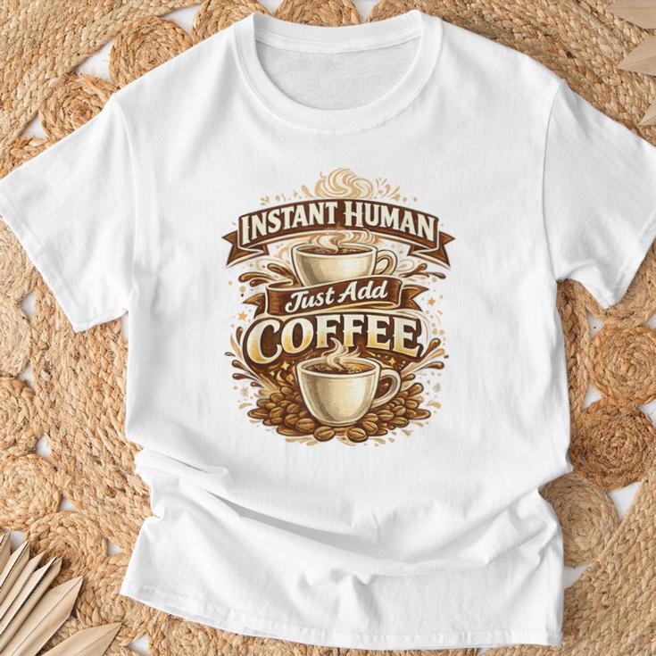 Instant Human Just Add Coffee 面白いカフェインの引用 Tシャツ 高齢者への贈り物