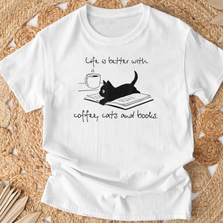 Life Is Better With Books Cats And Coffee Tシャツ 高齢者への贈り物