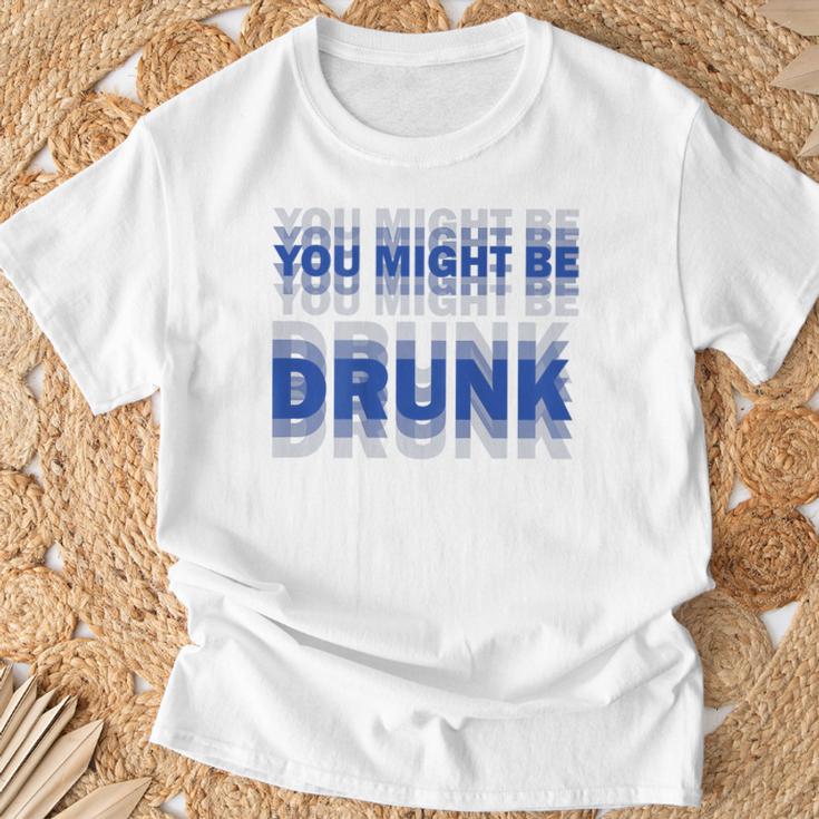 On Back You Might Be Drunk 面白い 飲酒 ユーモア Tシャツ 高齢者への贈り物