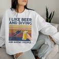 I Like Beer And Diving And Maybe 3 People 面白いギフト レディーススウェットシャツ 彼女への贈り物