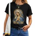 聖母マリアの祈りの肖像画 神聖な花の祈りのアート レディースTシャツ