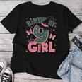 9歳の誕生日 魔女 ピンクとグリーン 9歳の誕生日 女の子 レディースTシャツ 面白い贈り物