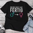 男性から女性へのトランスジェンダーlgbt レディースTシャツ 面白い贈り物