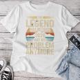 The Legend Has Retired 2026 面白い引用 レディースTシャツ 面白い贈り物