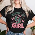 9歳の誕生日 魔女 ピンクとグリーン 9歳の誕生日 女の子 レディースTシャツ 彼女への贈り物