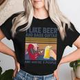 I Like Beer And Bass ギターと 3人 ベーシストギフト レディースTシャツ 彼女への贈り物