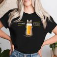 ビールをすすめるねこ 猫 ビール Cat Beer 日本語バージョン レディースTシャツ 彼女への贈り物