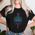 蓮の花 禅 マンダラ 平和 ヨガ レディースTシャツ 彼女への贈り物