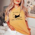 Life Is Better With Books Cats And Coffee レディースオーバーサイズコンフォートTシャツ Mustard