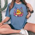 黄色いアヒルのイースター蝶の花のシー レディースオーバーサイズコンフォートTシャツ Blue Jean
