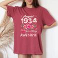 92歳 1934年8月 花柄 92歳 誕生日 男性 女性 レディースオーバーサイズコンフォートTシャツ Crimson