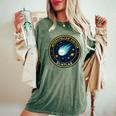3I Atlas Interstellarisitor Missionパッチデザイン レディースオーバーサイズコンフォートTシャツ Moss