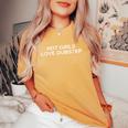 Hot Girls Love Dubstep Edm Rave Dj テクノ ハウスミュージック レディースオーバーサイズコンフォートTシャツ Mustard