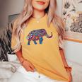 カラフルなインドの象の花柄象アート レディースオーバーサイズコンフォートTシャツ Mustard