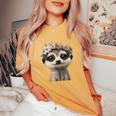 花柄クラウン付きのかわいいミーアキャット レディースオーバーサイズコンフォートTシャツ Mustard