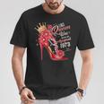 Esta Reina Nació En Agosto De 1973 Cumpleaños De Agosto Es Cuello Camiseta unisex Regalos divertidos