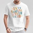 Divertido Antiocial Esposas Club Groovy Divertido Mamá Camiseta unisex Regalos divertidos