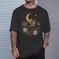 Retro Montaña Y Paisaje Floral Con Luna Camiseta unisex Regalos para él