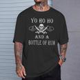 Yo Ho Ho Botella De Rum Divertida Pirata Bandera Pirata Camiseta unisex Regalos para él