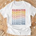 Hamilton City Groovy Retro Camiseta unisex Regalos para ancianos